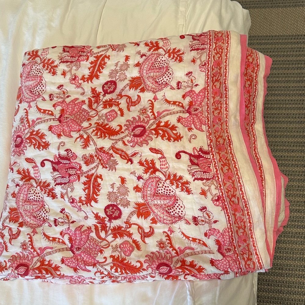 Roller Rabbit Amanda Quilt - Full / Queen - Picture 2 of 4
